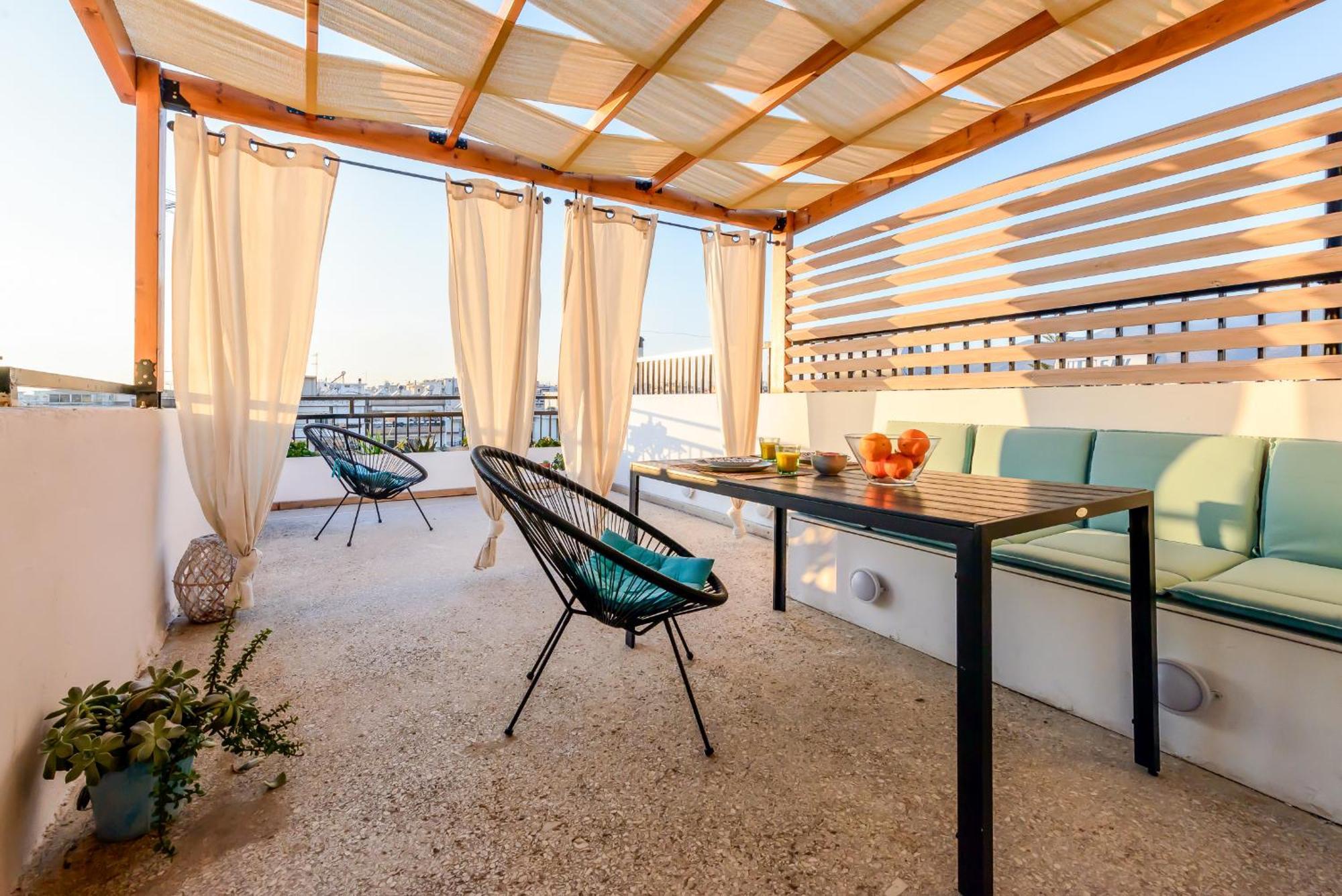 Lucy In The Sky With Diamonds Apartment Kalamata Exterior photo