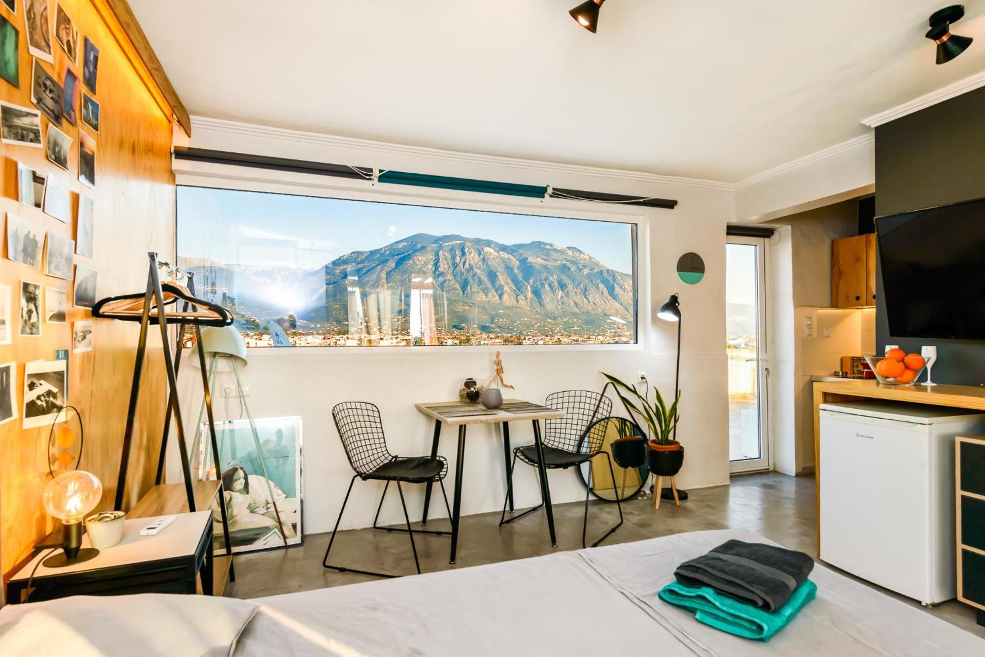 Lucy In The Sky With Diamonds Apartment Kalamata Exterior photo
